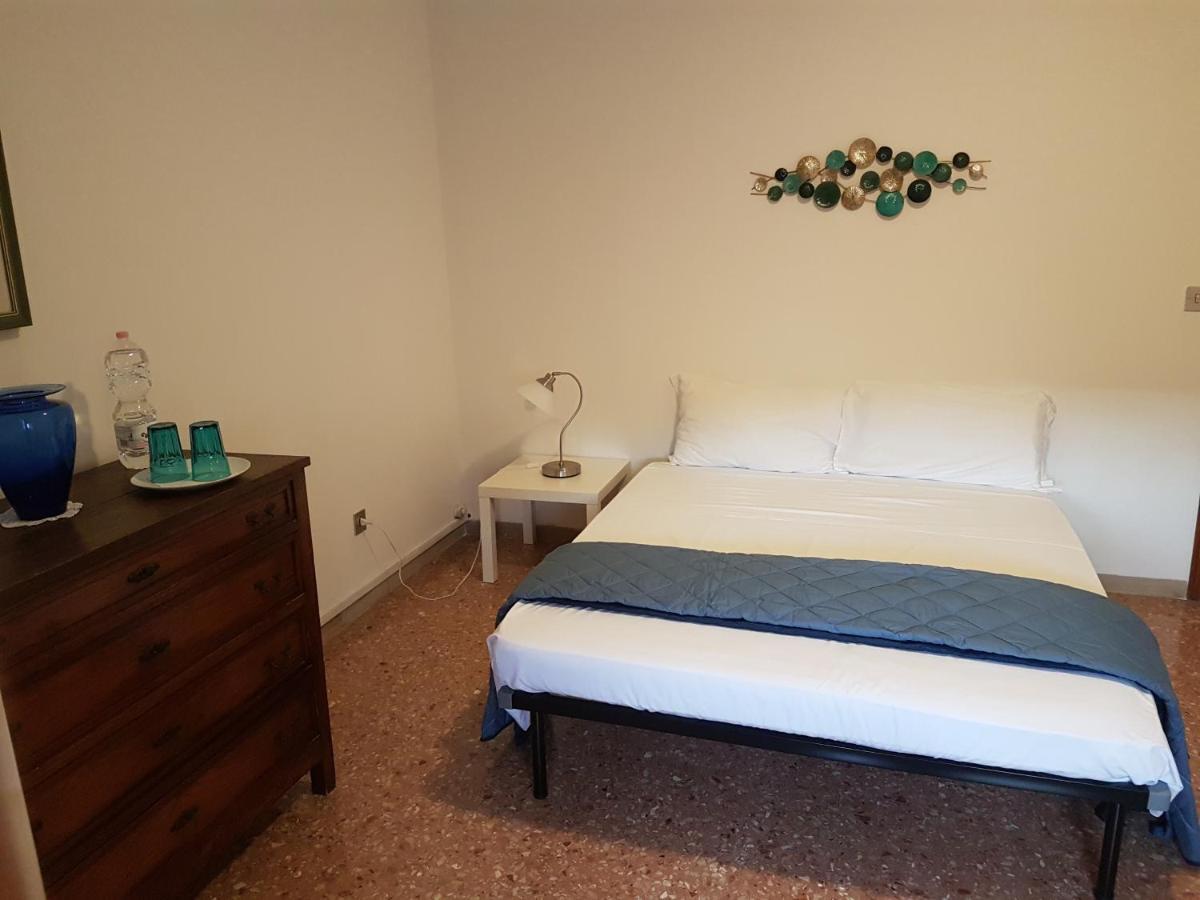 L.T. Schneider B&B - Bologna — Photos 1